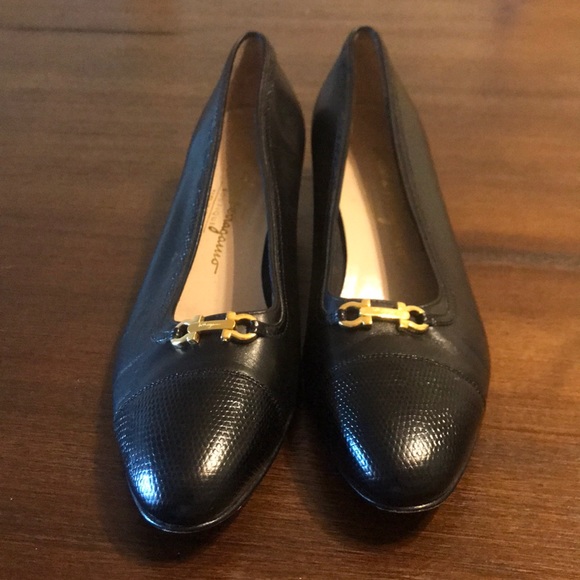 Salvatore Ferragamo Black flats Size 9.5 - Picture 8 of 14